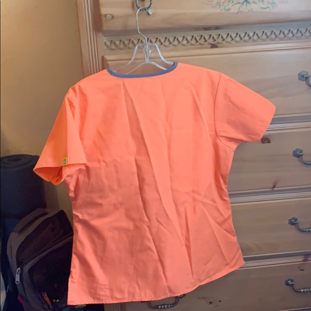 Scrub top - Picture 3 of 3